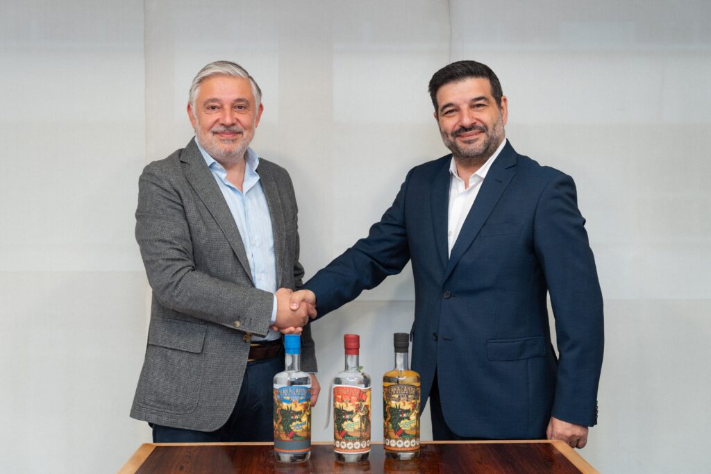 Firma Francisco Ucha y Enrique Pena